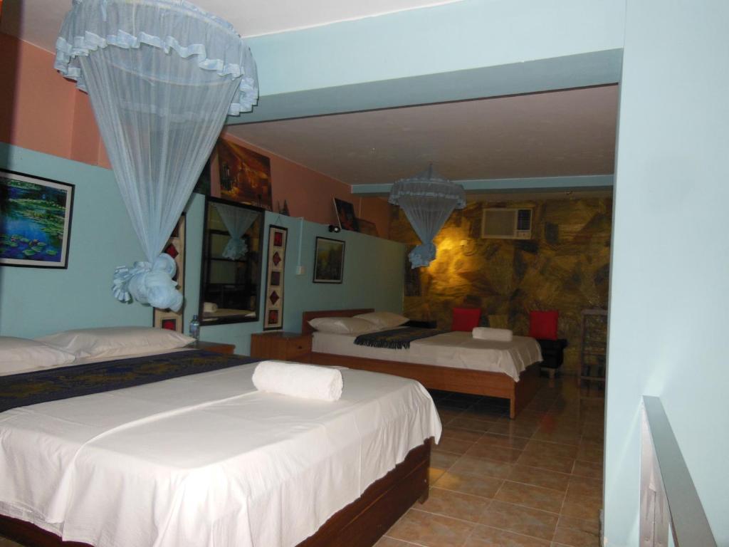 Days Inn Канди Экстерьер фото